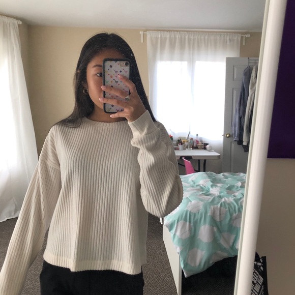 Ribbed knit sweater - Picture 3 of 3